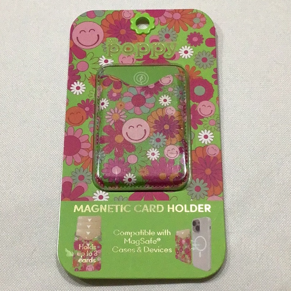 NWT Magnetic Card Holder